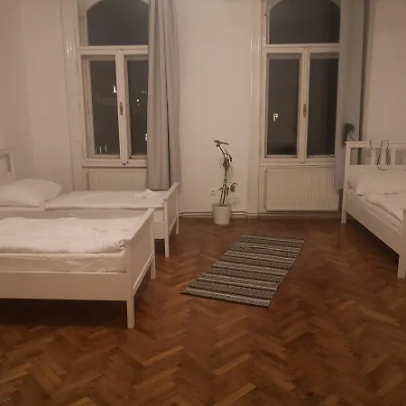 Klauzal Hostel